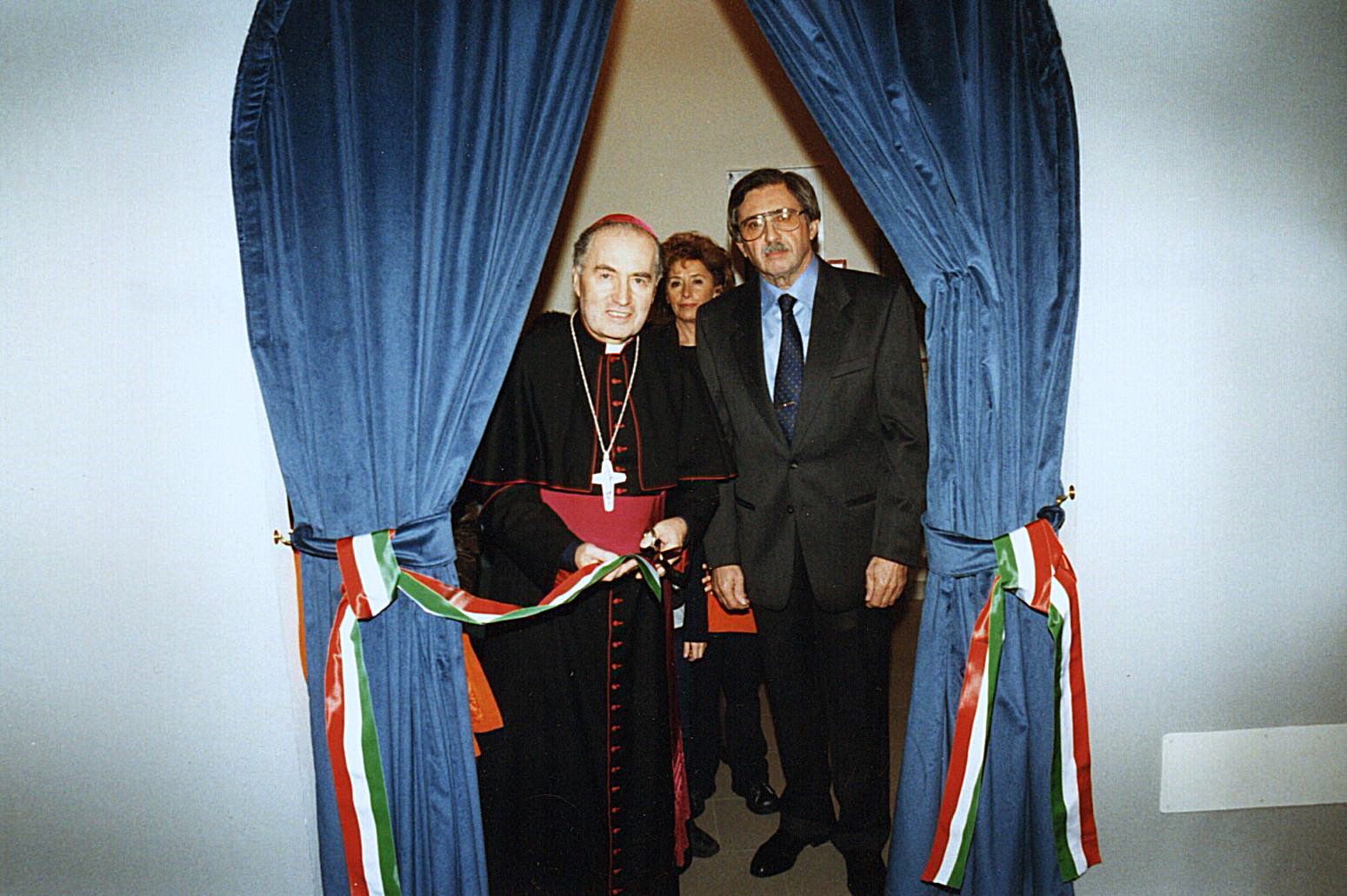 inaugurazione teatro e Doe cioche - 1998